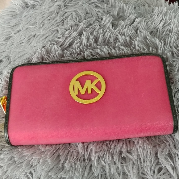 Michael Kors Other - Michael Kors sparkle Pink wallet